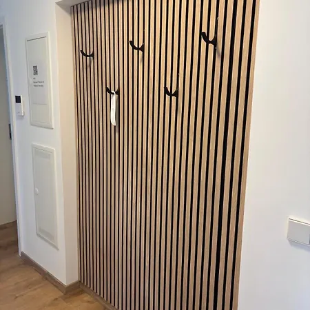Keck Apartment *